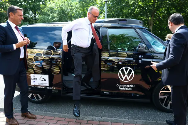 Zelfrijdende e-busjes van Volkswagen binnenkort ook in Amsterdam?